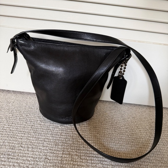 Coach Bleeker small mini duffle bag in black glove tanned leather. #D1481-32281. - Picture 3 of 11